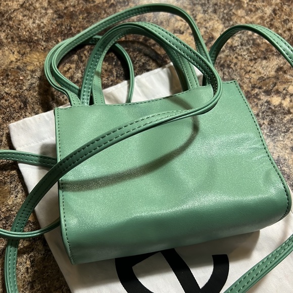 Mini Telfar bag - Picture 3 of 4